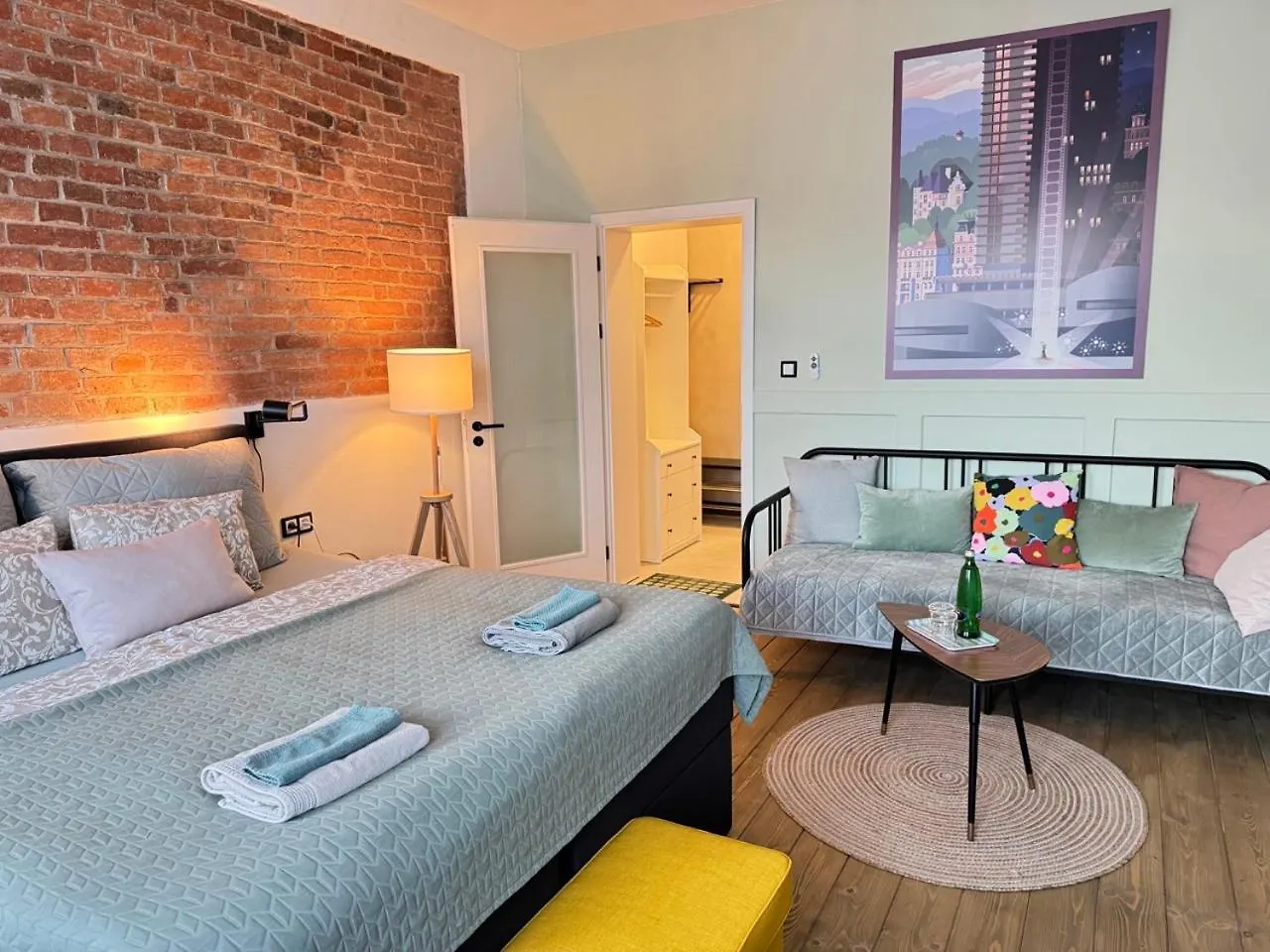 Four Rooms Carlsbad Authentic Karlovy Vary